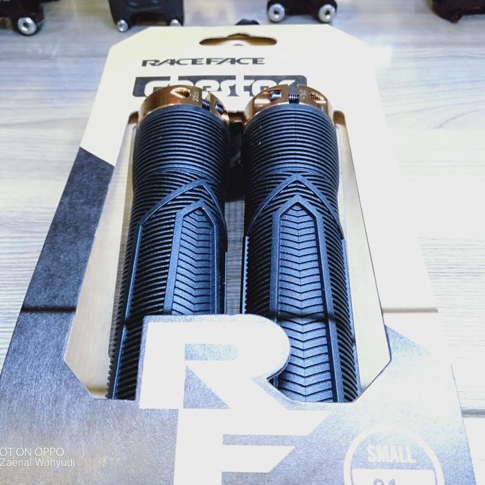 Grip Raceface Chester Black Money