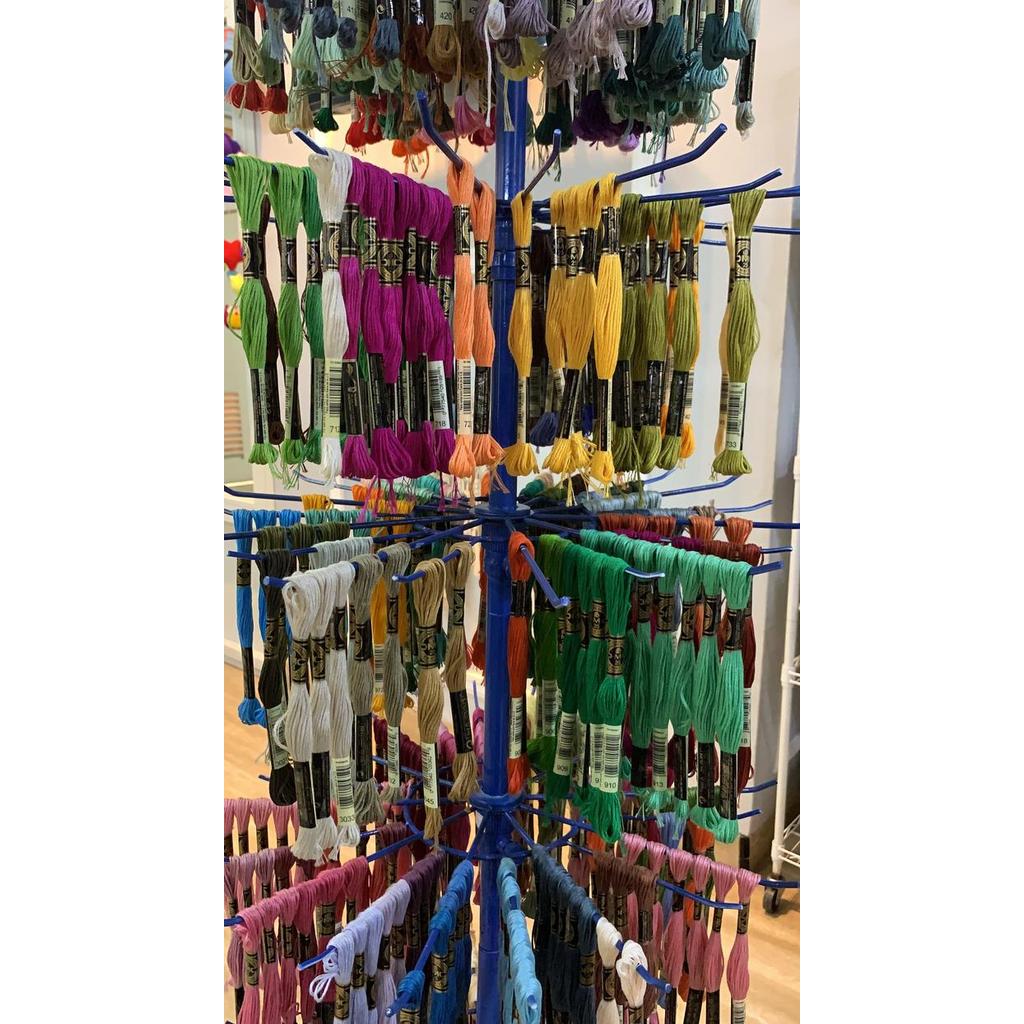 "New" Benang sulam DMC