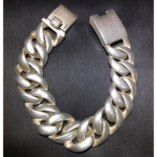 Collection of old silver, Nepalese retro hollowed-out Tibetan silver bracelet, male domineering
