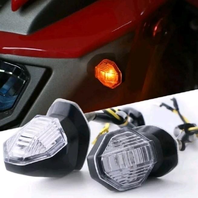Stok Baru Lampu Sein Variasi Motor Sen CB150R Vario 150 Kecil Mini Universal LED