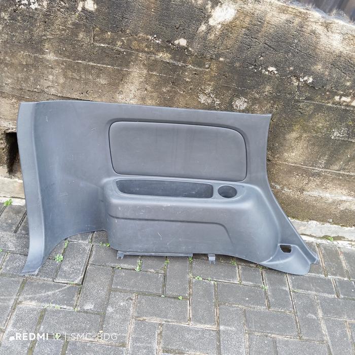 Doortrim belakang kiri LH (baris 3) bekas Avanza lama old asli copotan