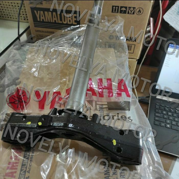 Under Bracket Segitiga Segi 3 Bawah New Nmax N Max New B6H-F2403-00