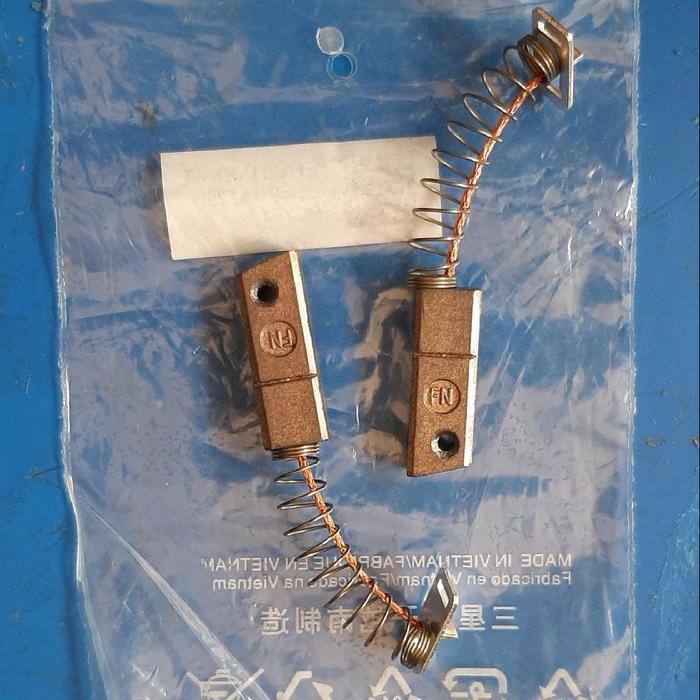 carbon brush alternator kul altenator arang dinamo ampere mitsubishi triton 2.5 / triton 2.8