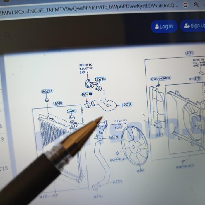 SELANG RADIATOR ATAS ETIOS 16571-0Y040 GRADE