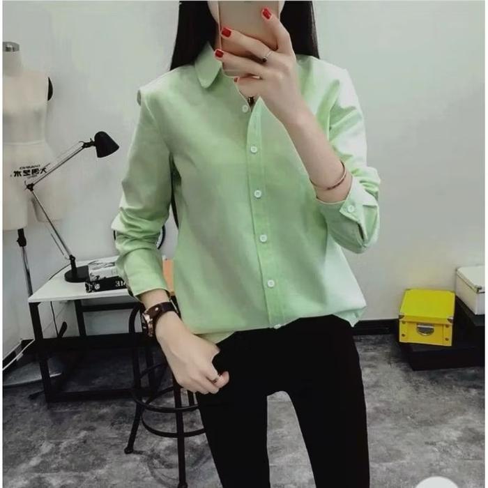 Kemeja Polos Wanita Warna Biru Muda Atasan Basic Wanita Premium Fit Kain Katun Kerah