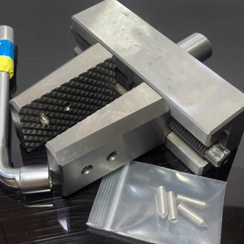 Pipe clamp Briar tobacco pipe making tool Suitable for 0-90mm wood block width 210 machine tool