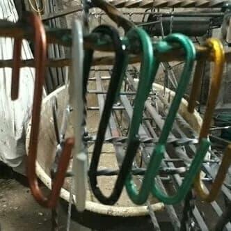 "New" BESI KAITAN GANTUNGAN POT BUNGA/BESI PENGAIT BENTUK S (WARNA-WARNI)