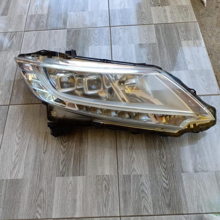Headlamp lampu depan Honda odyssey original
