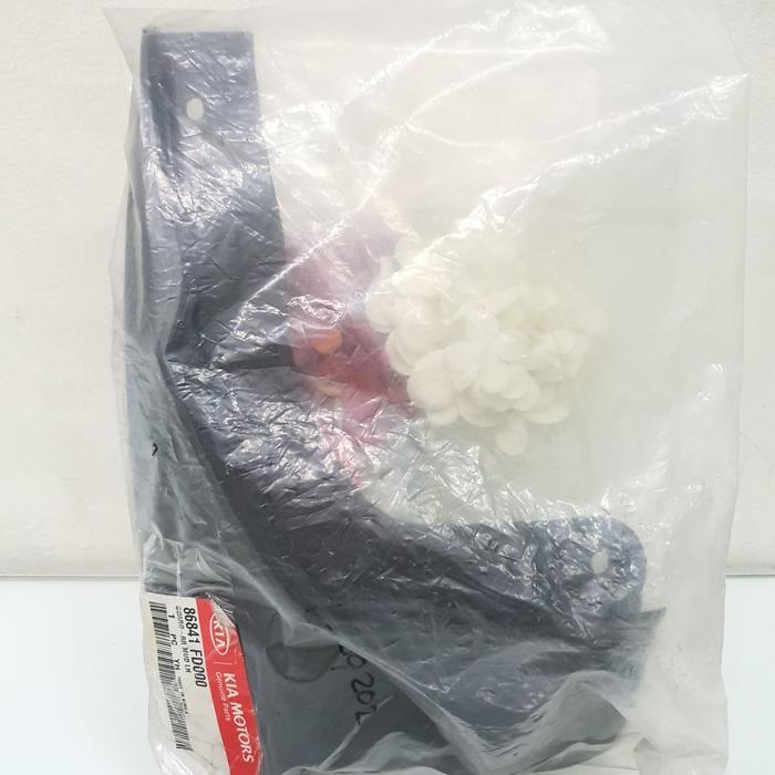 Guard Assy Rr Mud Lh - Kia Rio Sf - Kia Genuine Parts