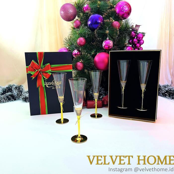 Gelas Wine Martini Champagne Hampers Set Natal Imlek Tahun Baru Gift