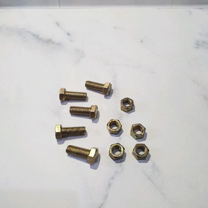 Baut M8x20 / Mur Baut 8 x 20 / Baut Kuning 8x20 / Baut Siku Lubang 100pcs