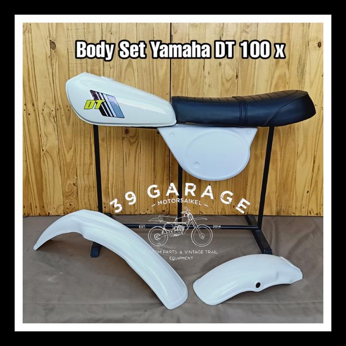 Body set trail jadul cover trail tua YAMAHA DT 100 repro bagus - tangki putih Spakbor putih