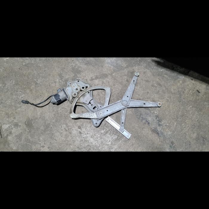 dinamo power window + regulator depan kanan bmw e30