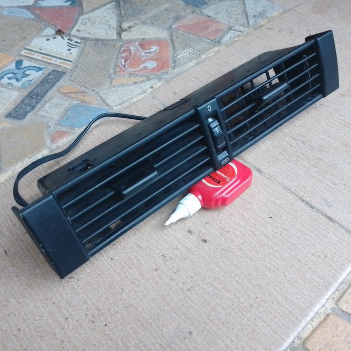 kisi AC tengah Mercedez Benz w124