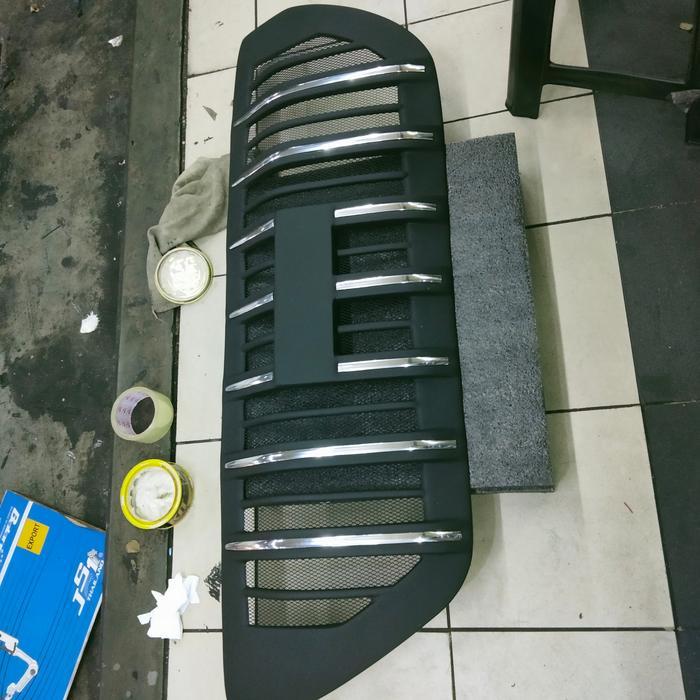 Grill Apollo Avanza 2022