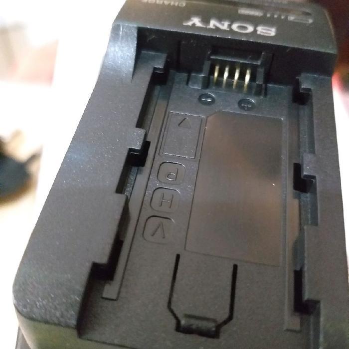 Ready Stock Charger Handycam Sony Hxr-Mc88, Fdr-Ax55