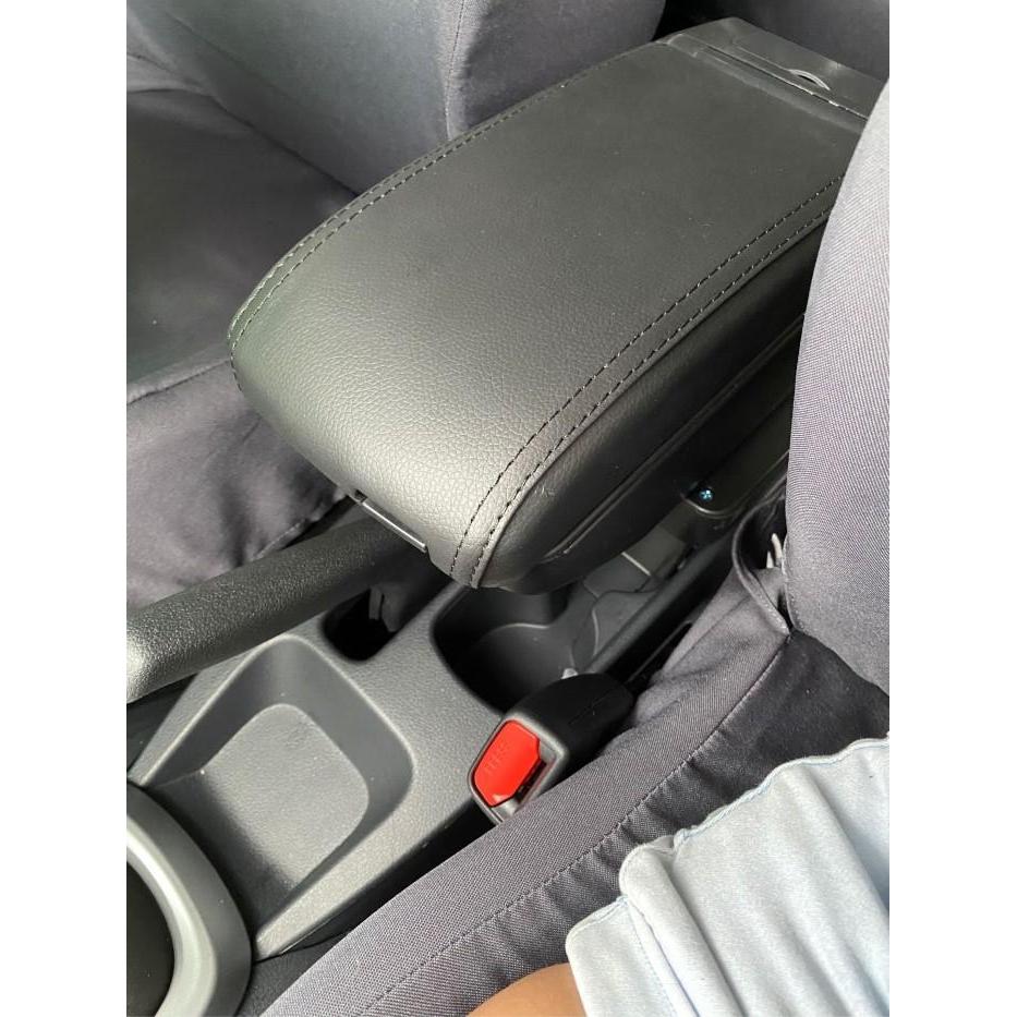 Armrest Mobil Toyota Avanza Daihatsu Xenia 2003 2011 USB Charger LED