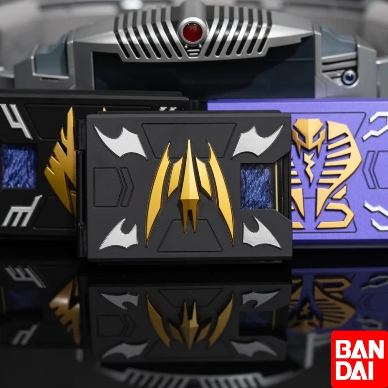 Original Bandai Kamen Rider Ryuki Csm Belt V Buckle Dragvisor Box Insert Card Ryuga Ouja Anime
