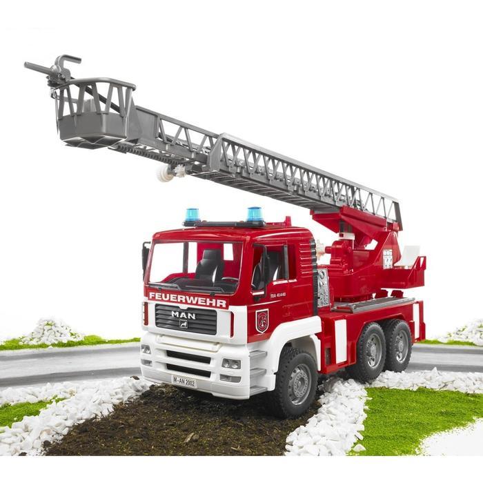 Bruder 2771 MAN TGA Fire Engine with Ladder Water Pump and L & S - Mainan Miniatur Truk Pemadam
