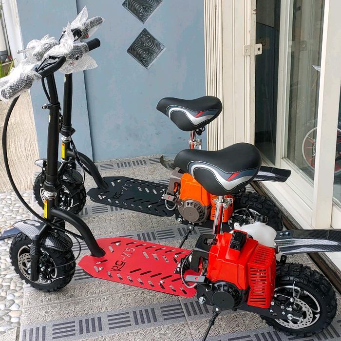 Skuter Goped X5 4 Tak 50cc Import Pabrikan Dengan Starter Tarikan Bahan Bakar BBM murni. Beban Maks 