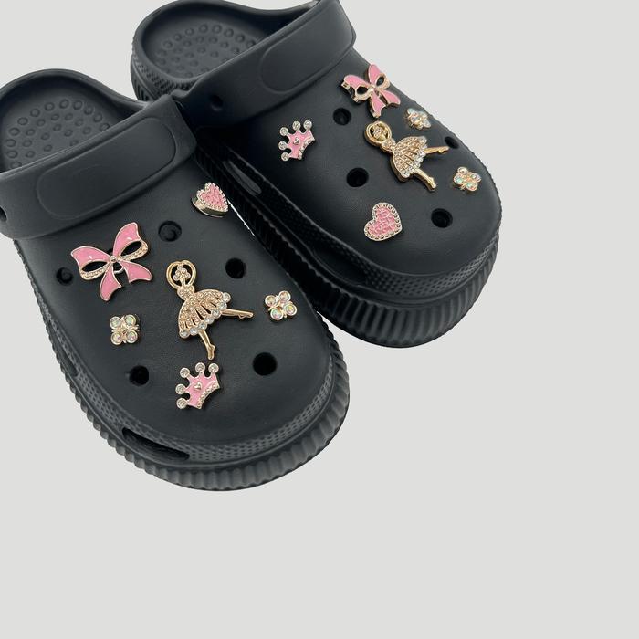 SALE Set gesper sepatu pita gadis penari warna pink dan emas Rantai huruf berlian titik perak