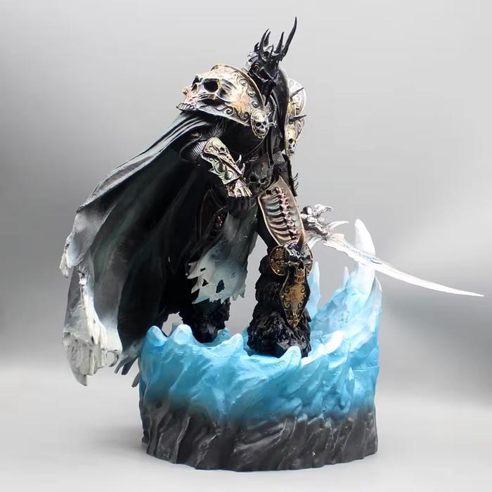 Terbaru Arthas Menethil Lich King Frozen Throne World of Warcraft 36cm Action Figure D-XAC003 Barang