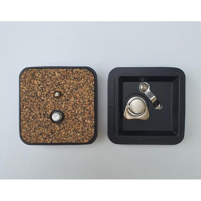 "New" Tripod Quick Release Plate / Kepala Tripod Universal