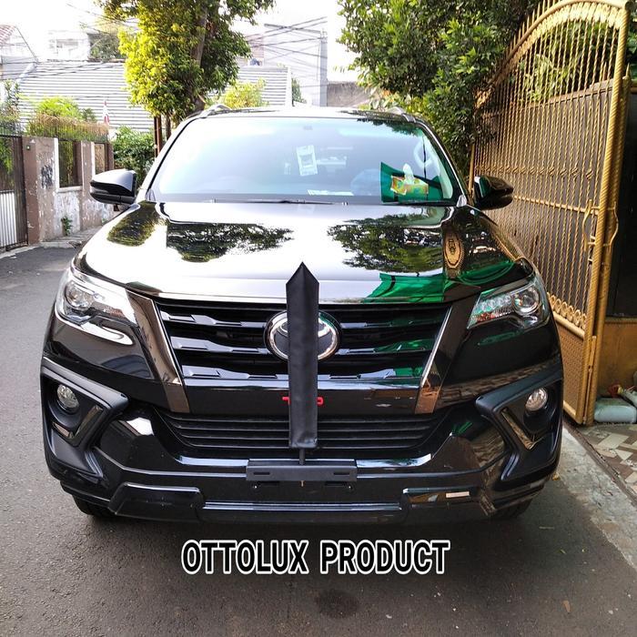 Tiang Komando. Tongkat Komando. Dasi Mobil. Model Pejabat. Menteri.