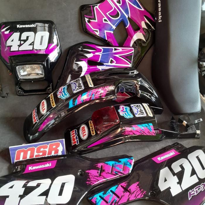 BODYSET KLX 150 CUSTOM VINTAGE LOOK LENGKAP CAT & DECAL GRAPHIX CUSTOM Spakbor