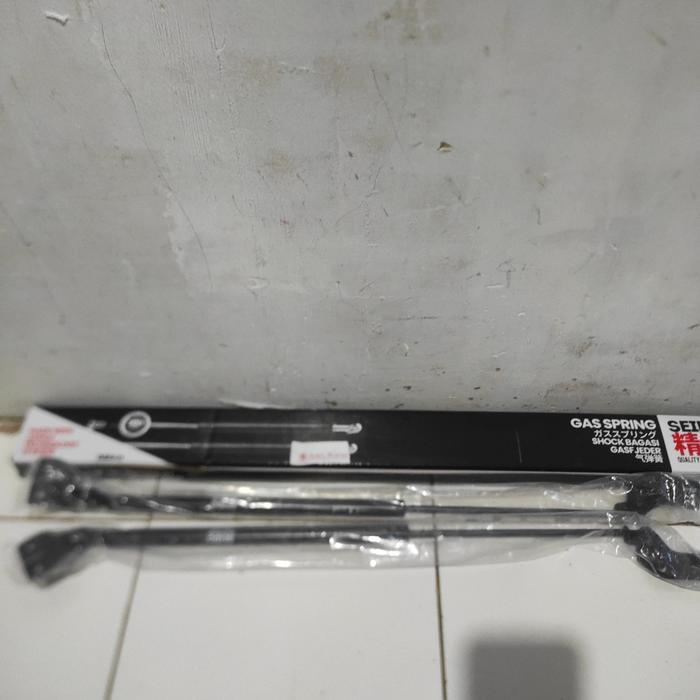 Shock Pintu Bagasi Suzuki Aerio