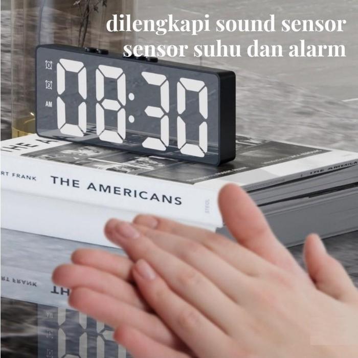 Jam Alarm Dinding Digital 3D Clock LED Meja Jam Meja Dinding Digital 3D LED Clock Bentuk Angka