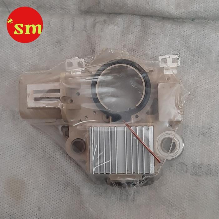 IC regulator IC alternator aisi / aisy dinamo ampere ford escape 2300 / mazda 6 thn lama
