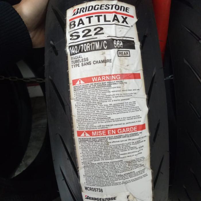Ban Luar Battlax S 22 Ukuran 140/70-17 Battlax Tubeless