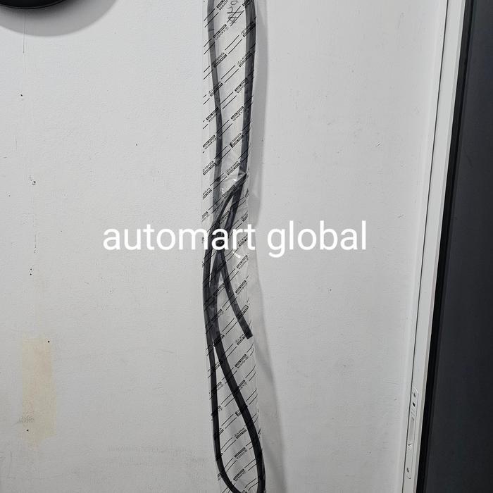 List Moulding Karet Kaca Depan Agya Ayla Calya Sigra Original