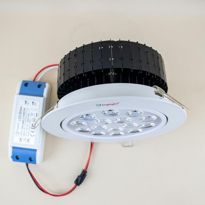 Lampu Led Downlight (45 Watt) Toko Perhiasan Emas