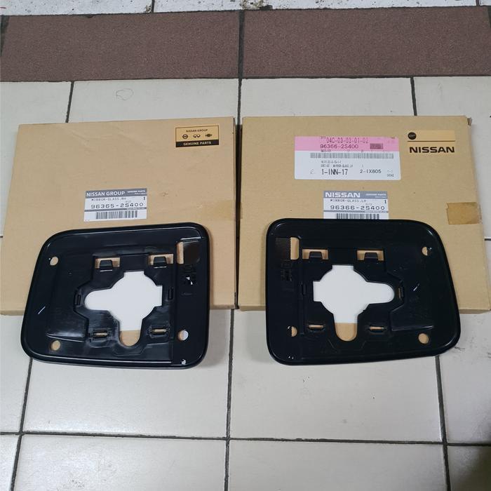KACA SPION NISSAN TERRANO ORIGINAL
