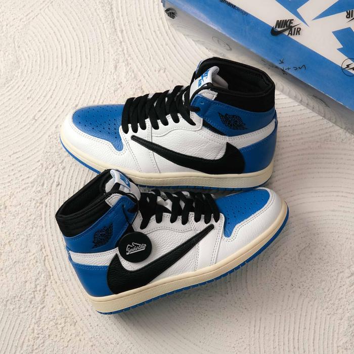 AIR JORDAN 1 HIGH OG TRAVIS SCOTT X FRAGMENT (100% AUTHENTIC)