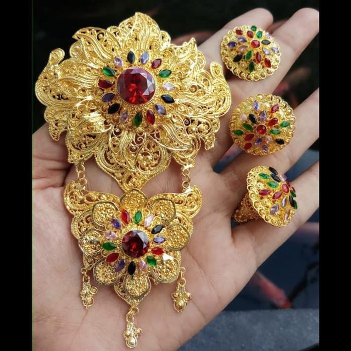 :::::::] Set Bross Alpaka Putri Zircon Kebaya Hijab Bali