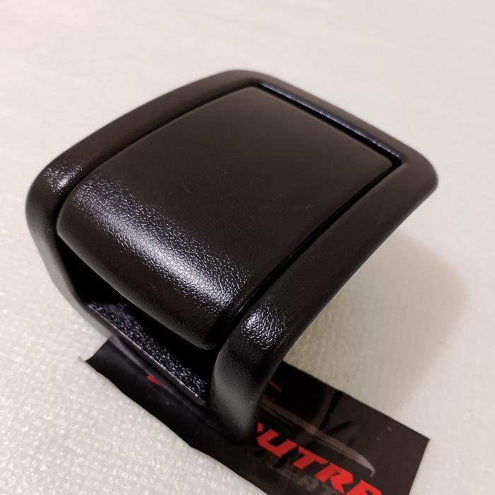 Handel Tuas Setelan Jok Bangku Belakang Baris 3 Innova Zenix Original