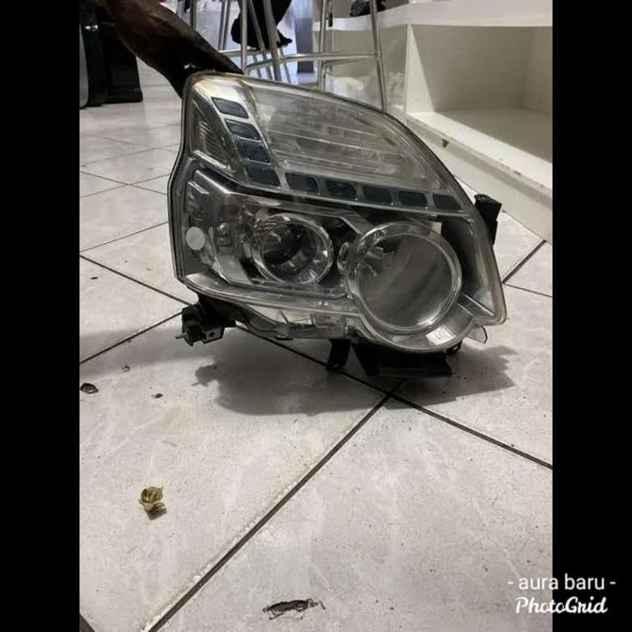 HeadLamp Nissan xtrail t31 2013 ori%