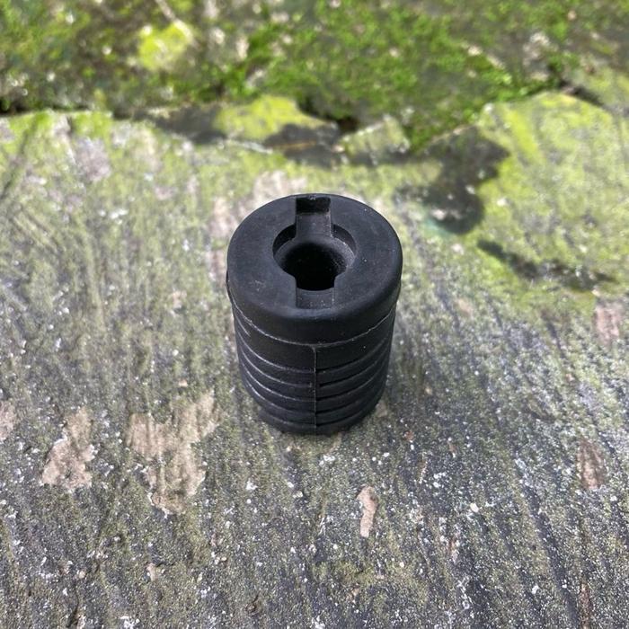 Bantalan Stopper Penahan Karet Kap Mesin Depan Toyota Starlet Kotak Kapsul GT Turbo Alphard Vellfire