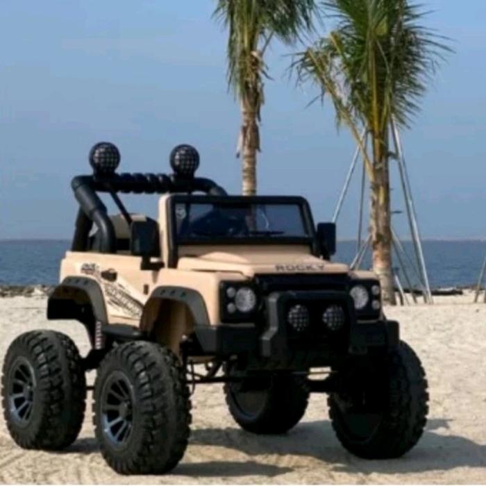 Mainan Mobil Aki Jeep Rocky Ban Karet Murah - -, -