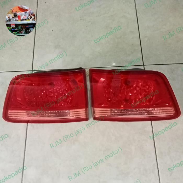 REFLEKTOR STOPLAMP BAGASI FORTUNER 2005-2008 ORIGINAL