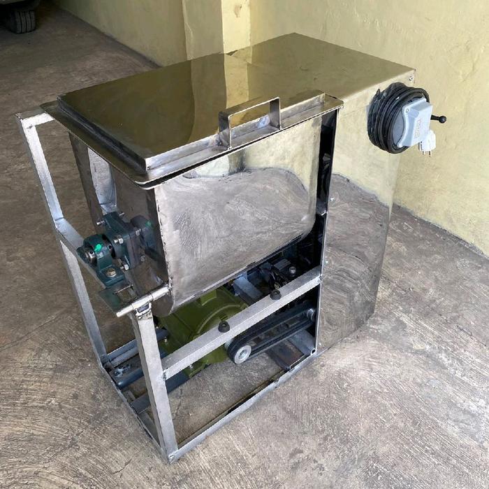 MIXER - MESIN PENGADUK ADONAN KAPASITAS 20-25 KG Praktis Cepat & Efisien Material Berkualitas Cocok 