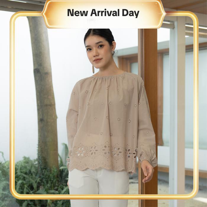 Mayoutfit Camisa Blouse Blus Atasan Wanita Katun Bordir Katun Bolong Kondangan Lebaran Outfit