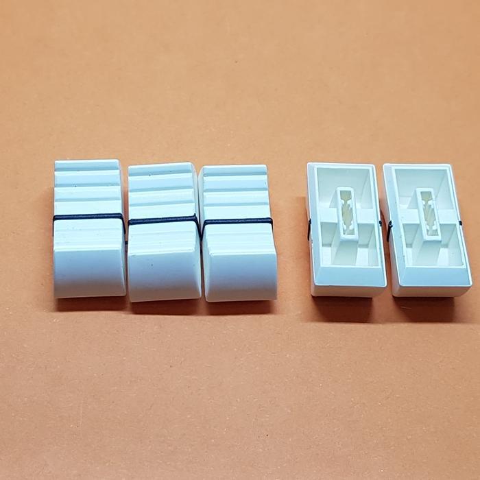 Knob Mixer Potensio Geser. Putih.