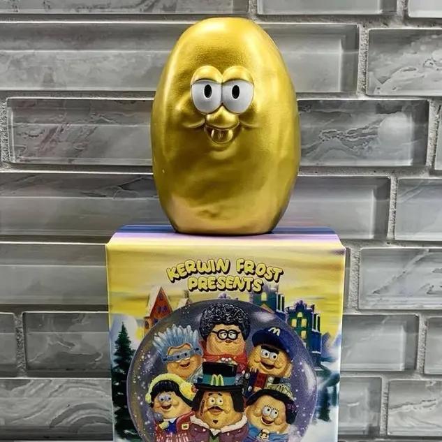 Ready Kerwin Frost Mcd Mcnugget Buddies Waffutu Brrrick Darla Don GOLD moe