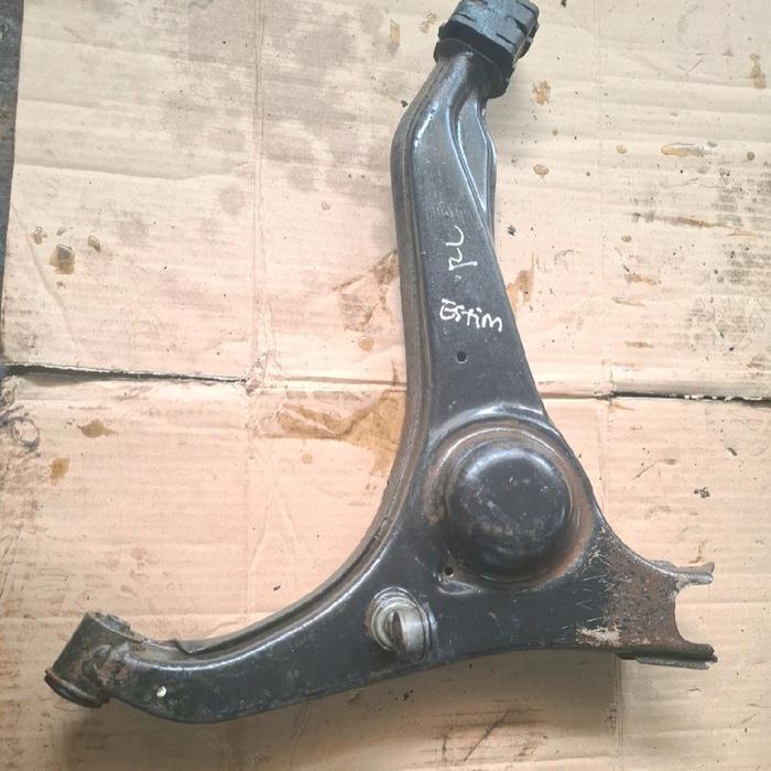 lower arm sayap belakang kiri suzuki esteem suzuki amenity