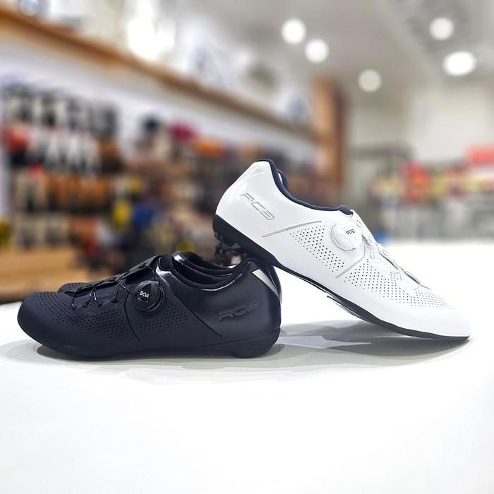 Sepatu Sepeda Shimano Road Bike Shoes Sh-Rc302 Wide - White