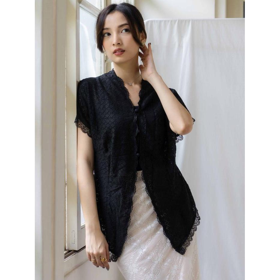 Rania Top Black, Blue Flower, White Flower, White Classic, Black Square, Rania Lilac, Rania Cream-